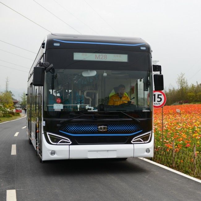 10.5m Low Entry Bus Listrik Murni Solusi Transit Berkelanjutan 20-30 Kursi