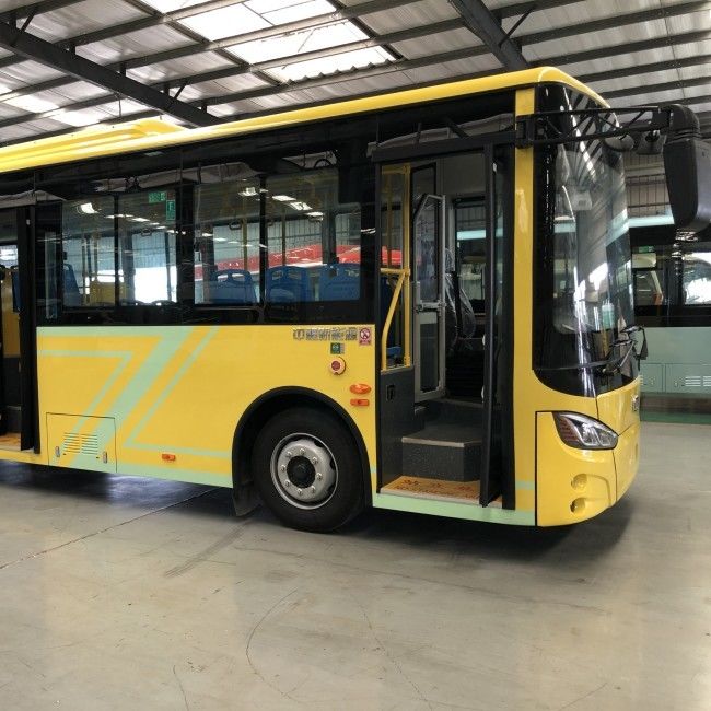 Bus Listrik Baterai Perkotaan Dua Pintu 8m LHD 29 Kursi Daya Baterai 198.4kwh