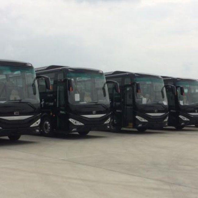 Electric Coach Bus New Energy Pure Electric Coach bus wisata mewah untuk transportasi antar kota.