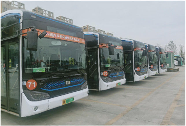12m low entry bus listrik murni ebus dengan 46 kursi lebih dari 220km jarak tempuh
