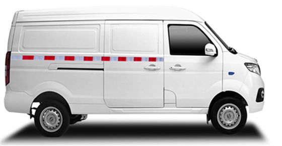 200 Miles Range Electric Mini Vans 3 Jam Mengisi Daya 7 Kursi 2 Kabin