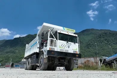 Truk Tambang Listrik 95 Ton 528kWh Tanpa Emisi